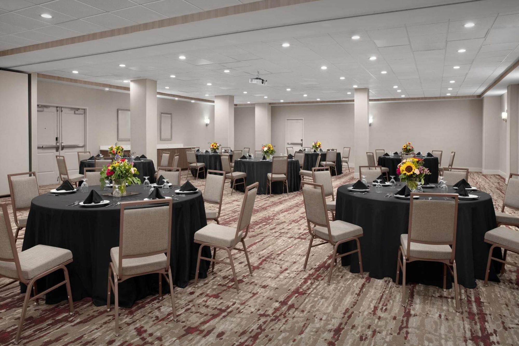 Hilton Garden Inn Philadelphia-Fort Washington Eksteriør billede