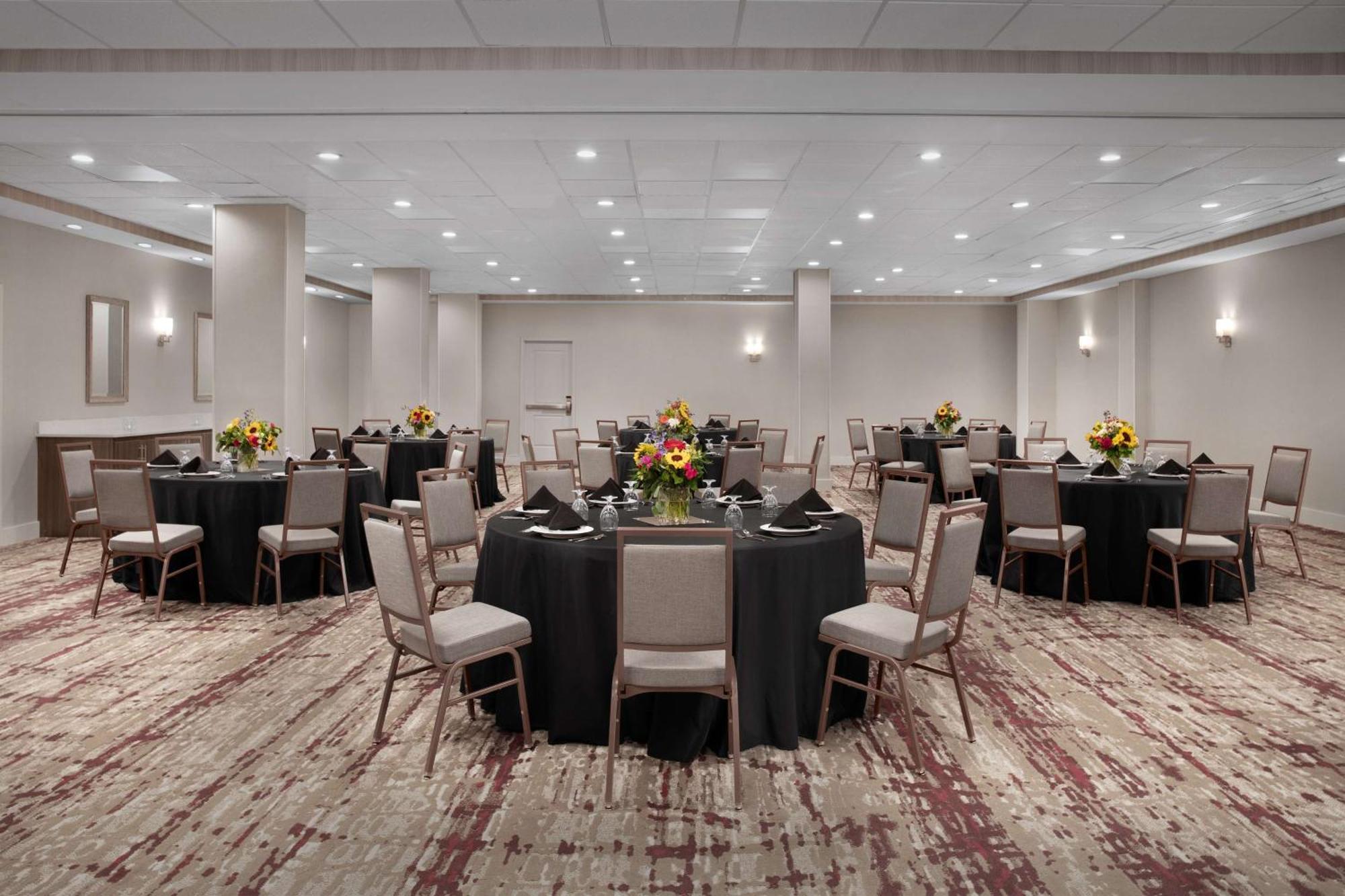 Hilton Garden Inn Philadelphia-Fort Washington Eksteriør billede