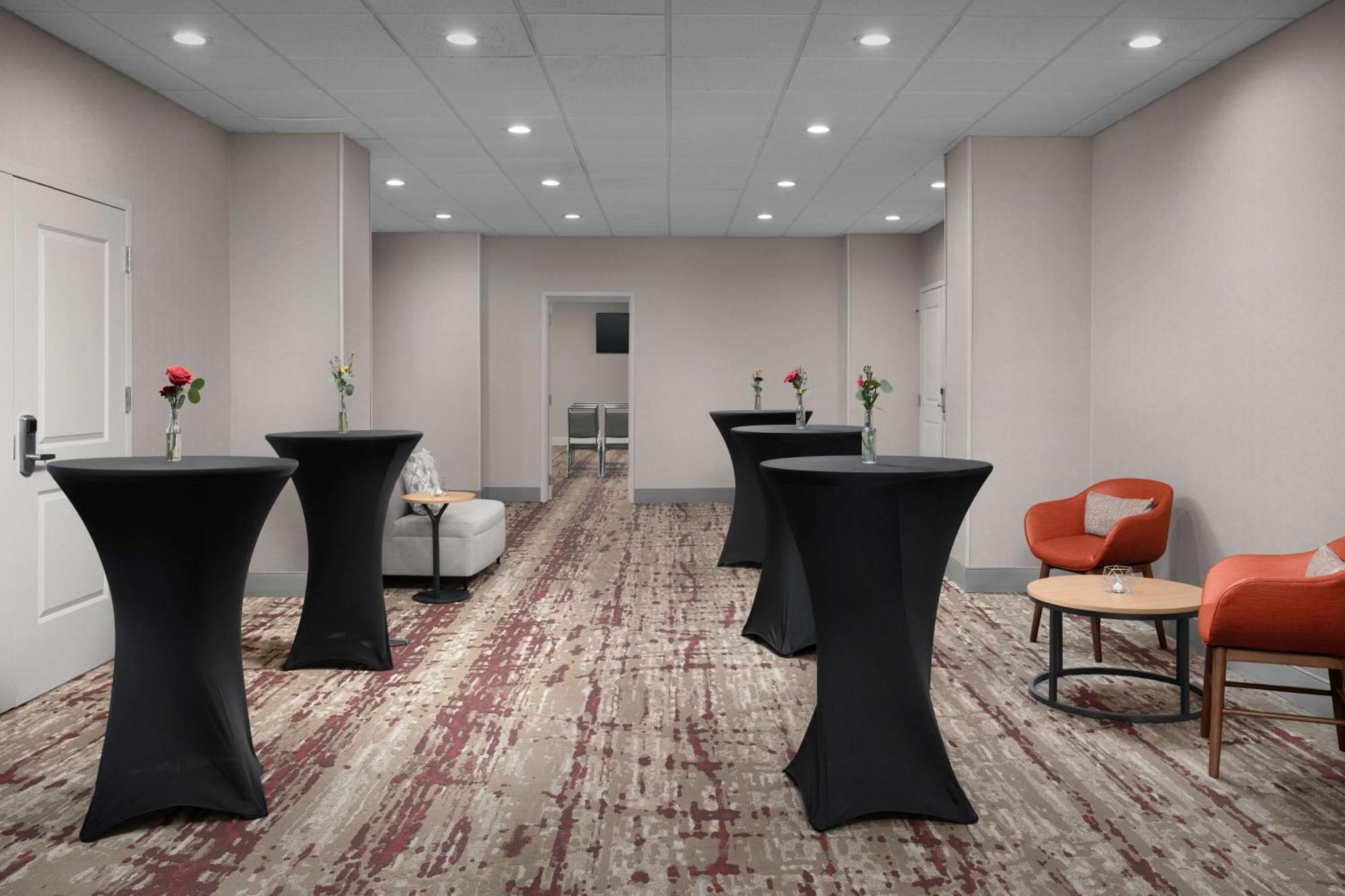 Hilton Garden Inn Philadelphia-Fort Washington Eksteriør billede