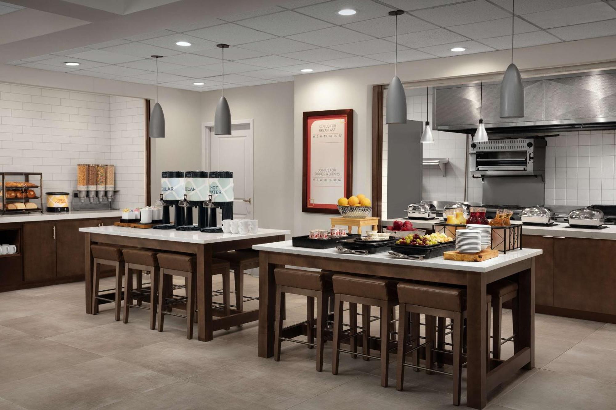 Hilton Garden Inn Philadelphia-Fort Washington Eksteriør billede