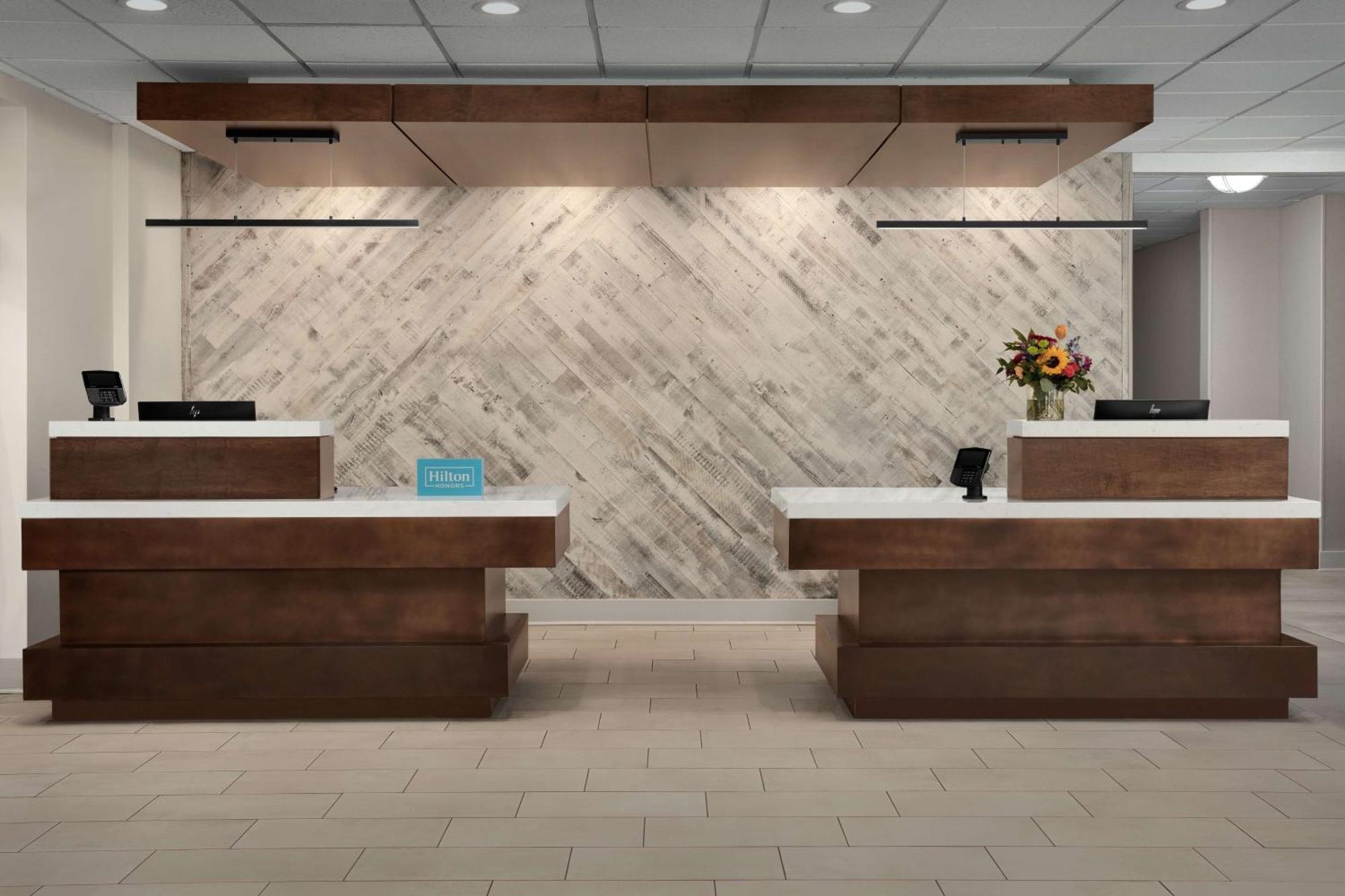 Hilton Garden Inn Philadelphia-Fort Washington Eksteriør billede